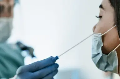 利马旅客的 COVID-19 抗原检测